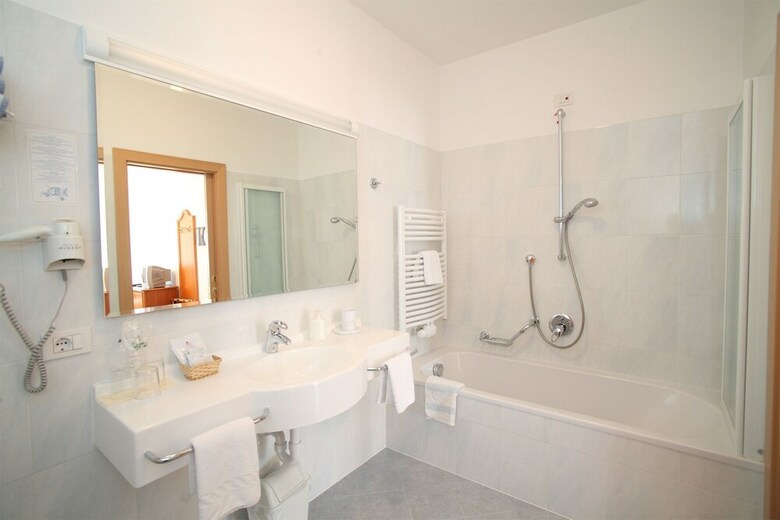 Posada Hotel Bagni Di Salomone