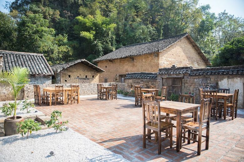 Bed & Breakfast Old Manor House Yangshuo