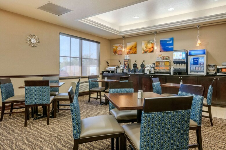 Hotel Comfort Inn & Suites Northeast - Gateway
