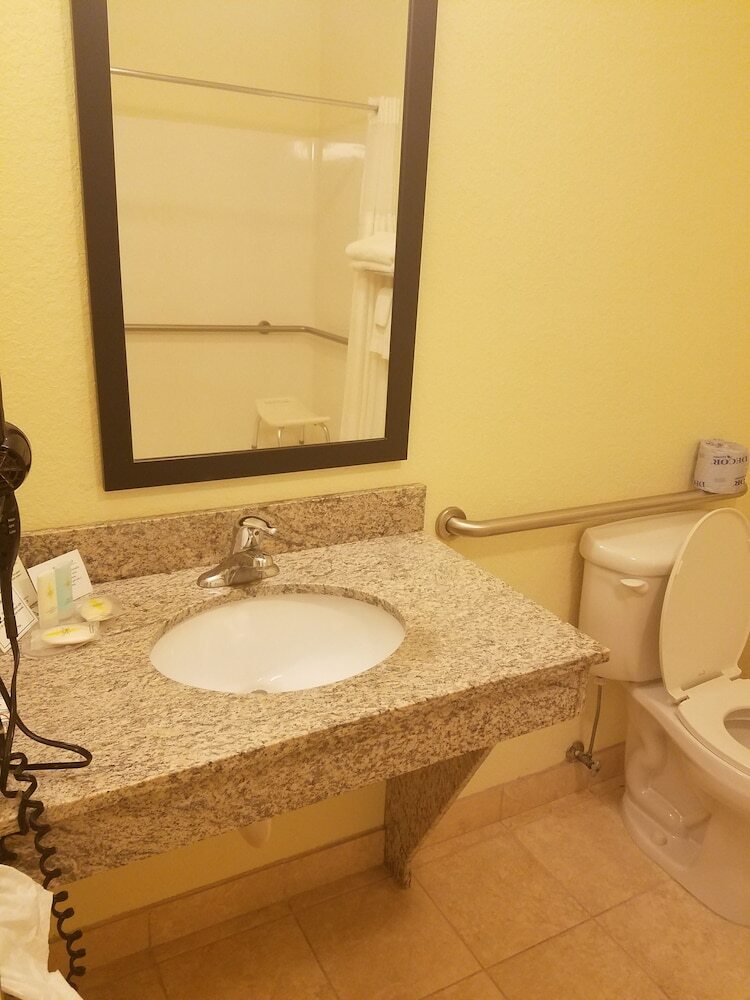 Hotel Comfort Inn & Suites Northeast - Gateway