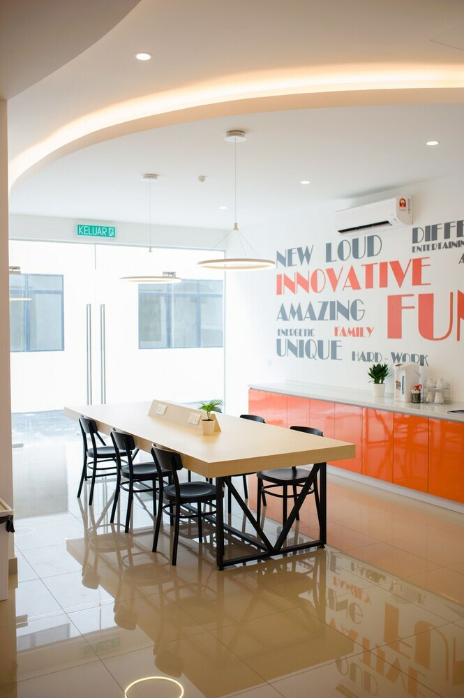 Orange Hotel Klia & Klia2