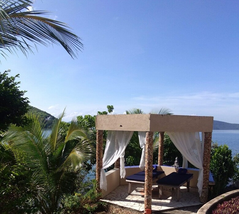 Hotel Ekhaya Private Villas & Suites Palawan