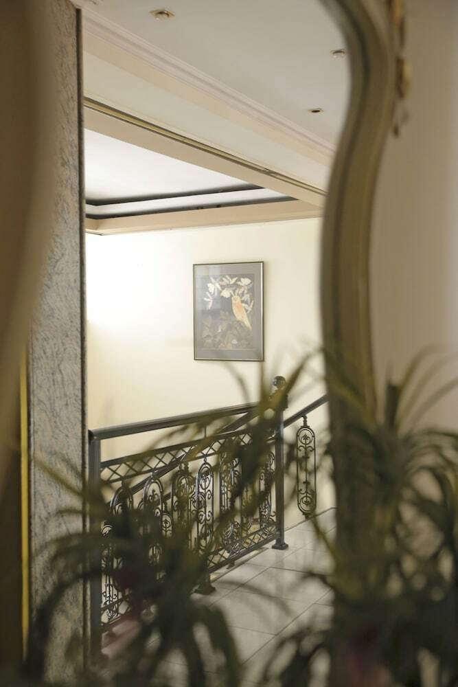 Hotel Anesi