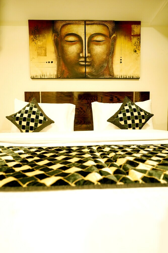 Hotel The Singh Empire