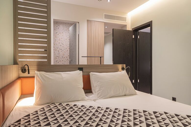 Kubic Athens Smart Hotel