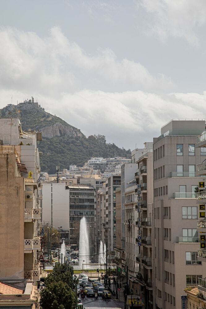 Kubic Athens Smart Hotel