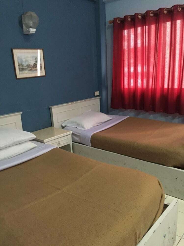Hotel Paradise House