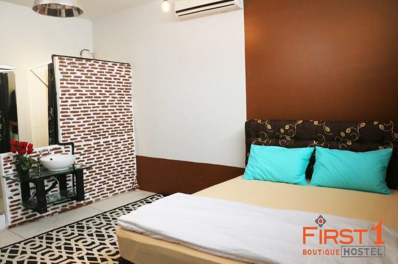 Hostal First 1 Boutique House At Sukhumvit 1