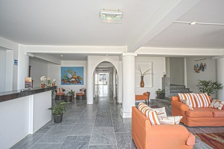 Hotel La R�a Playas
