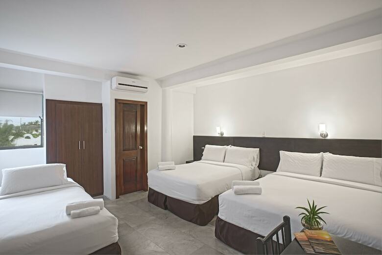 Hotel La R�a Playas