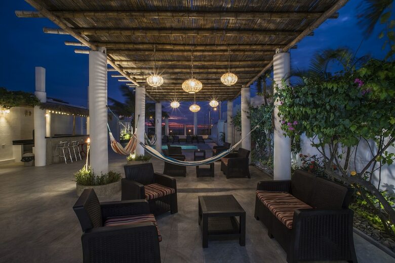 Hotel La R�a Playas