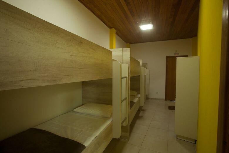 Hostal The Bridge Hostel