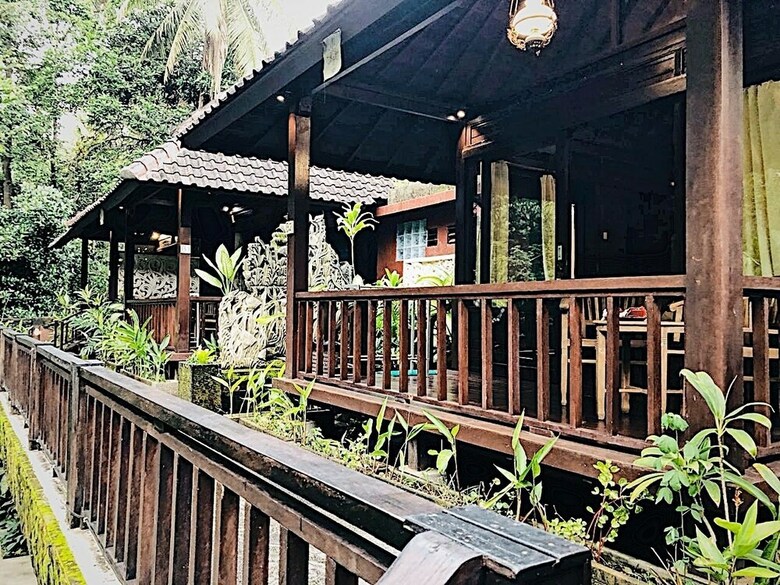 Hotel Omah Lembu Villa