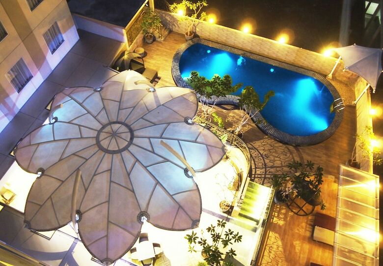Sapphire Sky Hotel & Conference