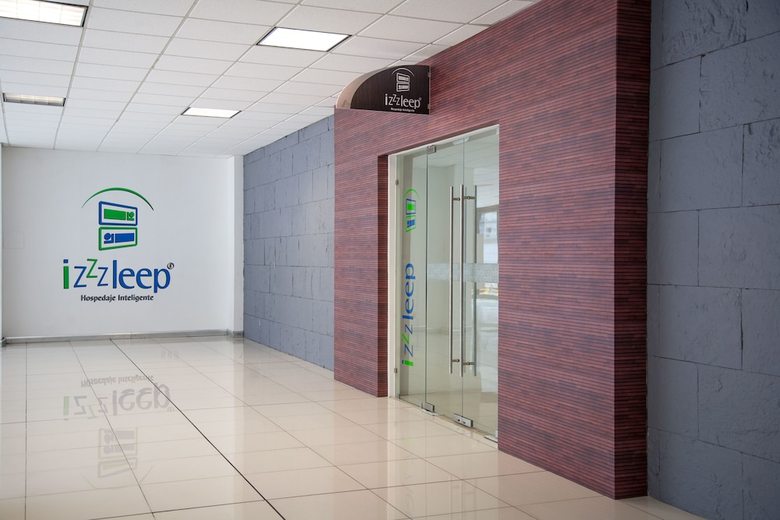 Izzzleep Aeropuerto Terminal 1