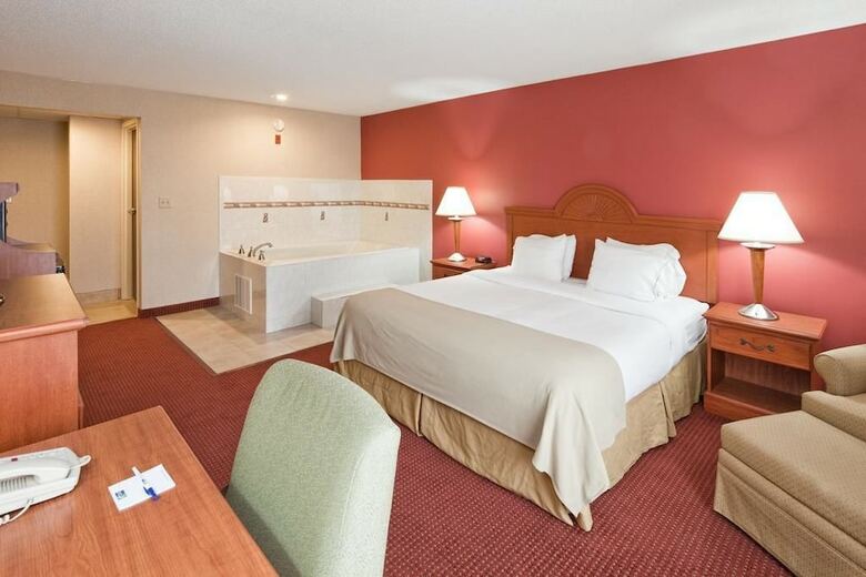 Hotel Quality Inn & Suites