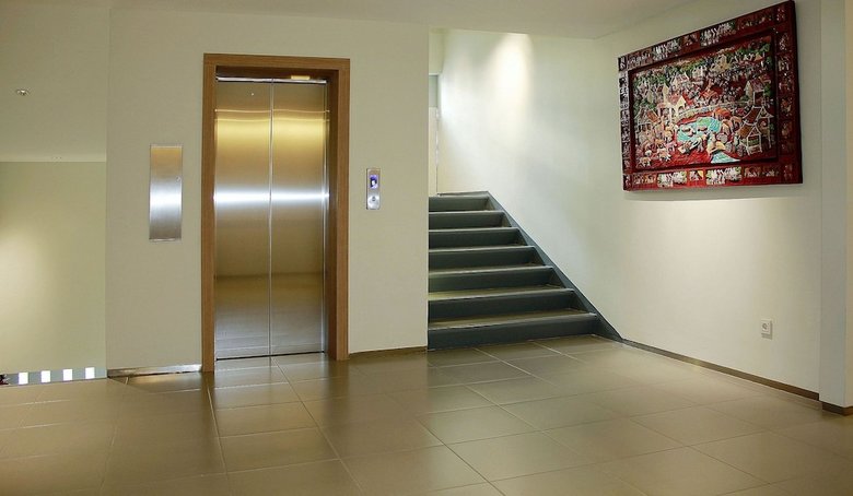 Hotel Zen Rooms Patra Kuningan Syariah