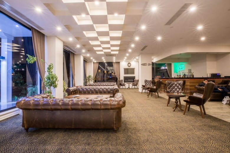 Karpalas City Hotel & Spa