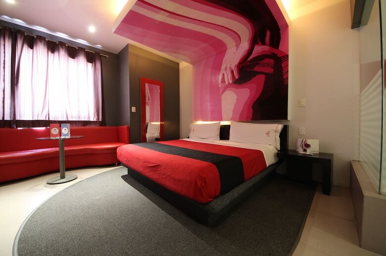Auto Hotel Marques - Adults Only