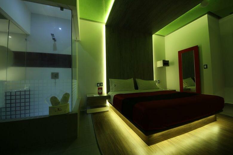 Auto Hotel Marques - Adults Only