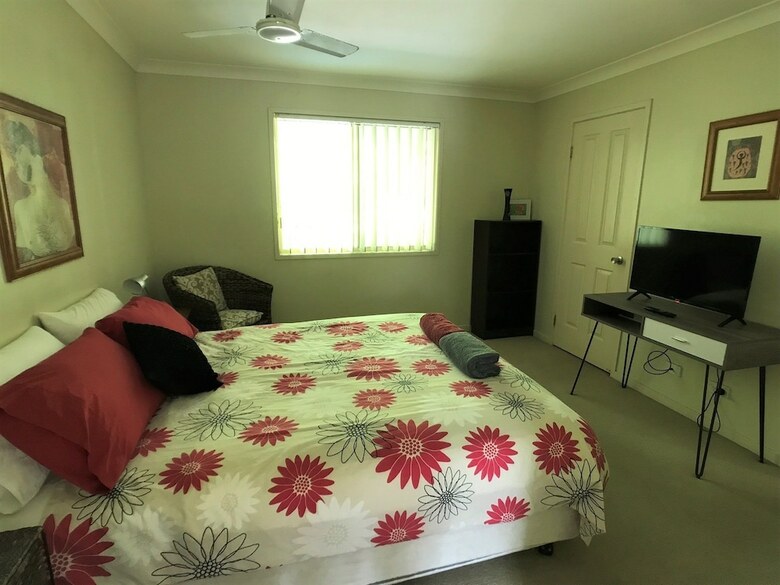 Hotel Treetops Lakeside Guesthouse
