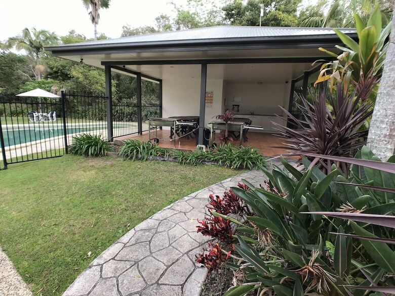 Hotel Treetops Lakeside Guesthouse