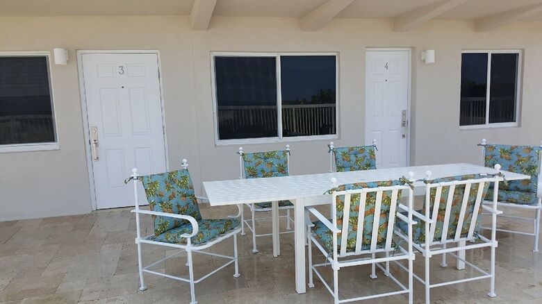 Le Cabanon Motel