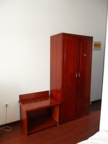 Yabuli News Center Hotel