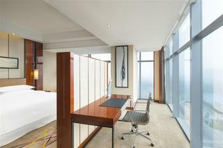 Sheraton Langfang Chaobai River Hotel