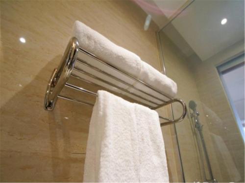 Vienna Hotel Songjiang Xin Qiao
