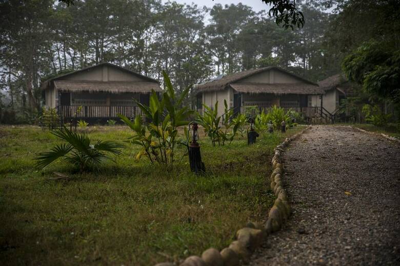 Hotel Sarang Wildlife Sanctuary