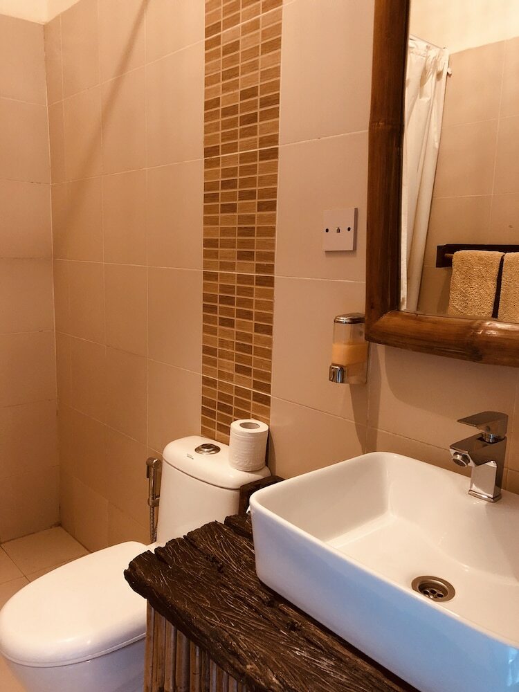 Hotel Sarang Wildlife Sanctuary