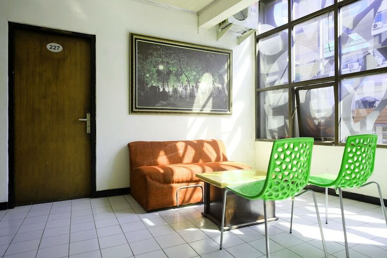 Hotel Zen Rooms Basic Kalimas Sunan Ampel
