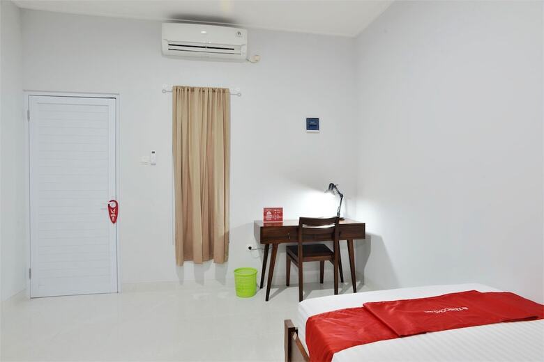 Hotel Zen Rooms Bintaro Sector 3