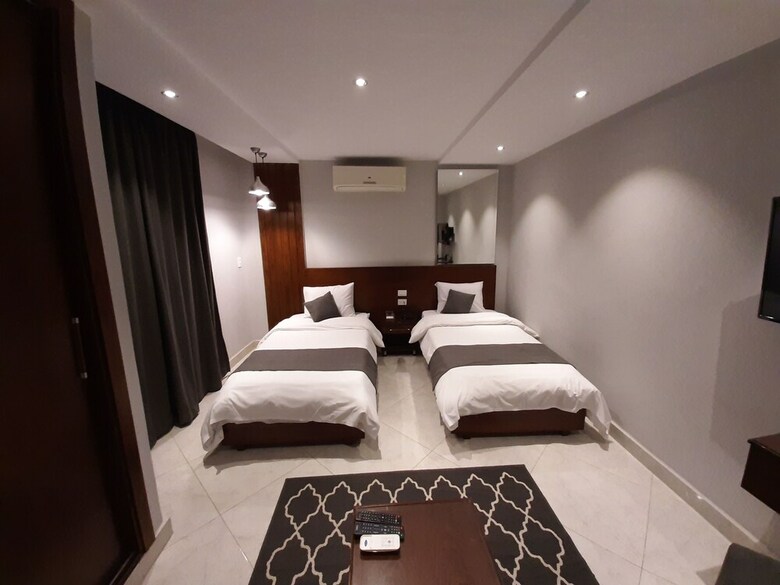 Hotel Nakhil Residence