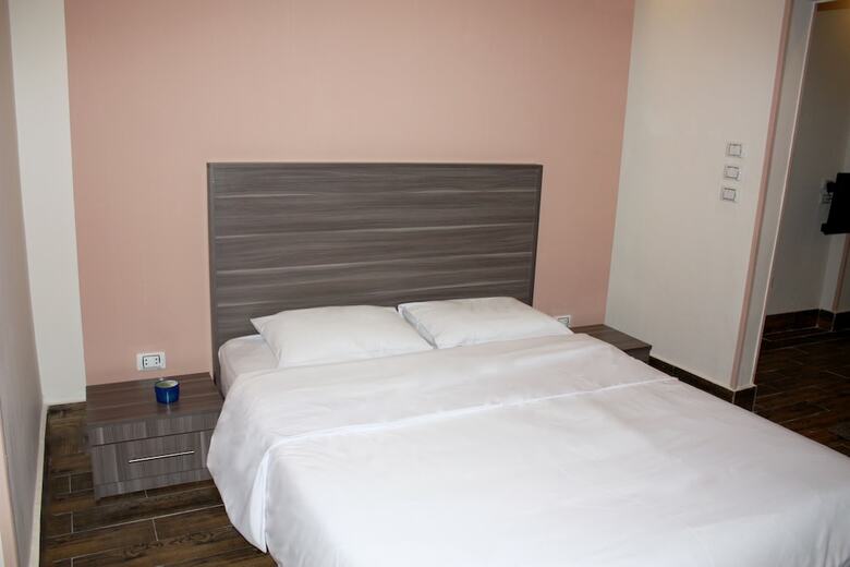 Hotel Nakhil Residence