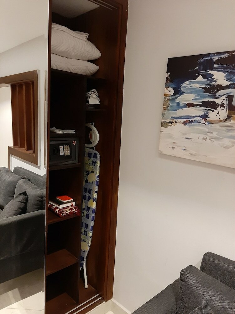 Hotel Nakhil Residence