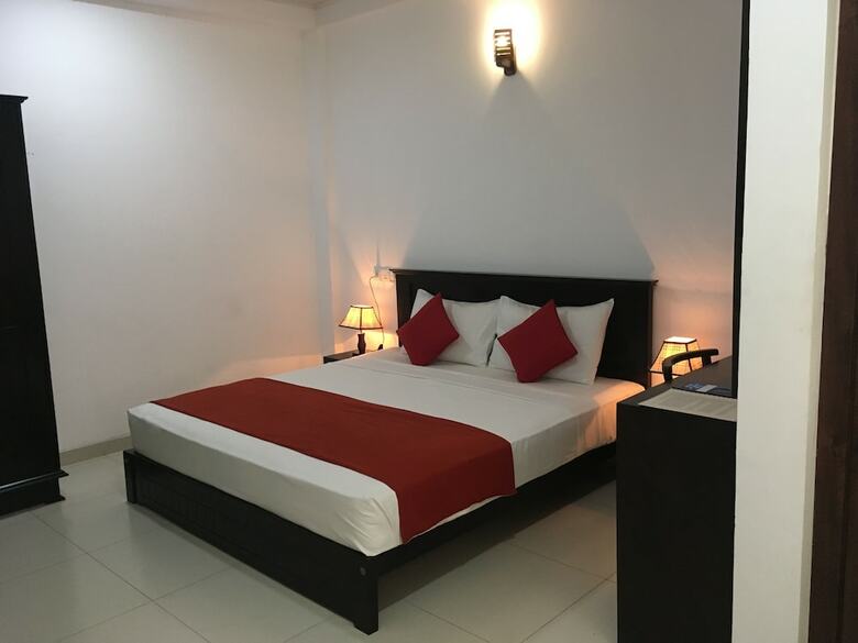 My City Hotel