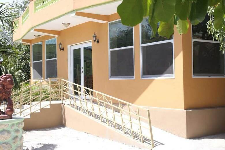 Hotel La Cayenna H�tel Et Restaurant