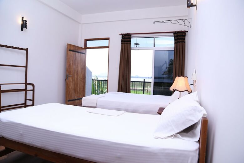 Serene Park Hotel