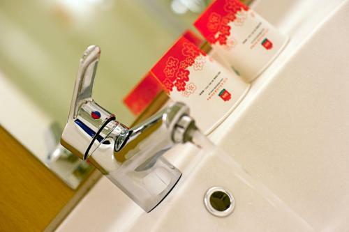 Hotel Ibis Anshan Shengli Square