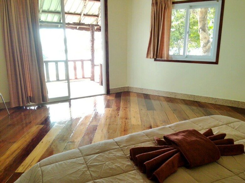 Hotel Koh Jum Freedom Resort