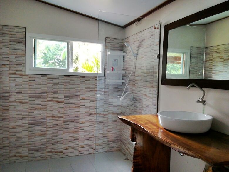 Hotel Koh Jum Freedom Resort