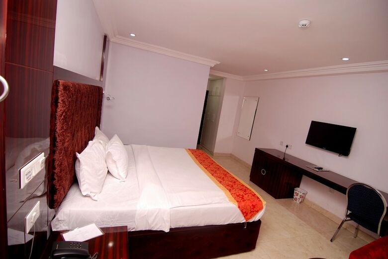 Starview Palace Hotel