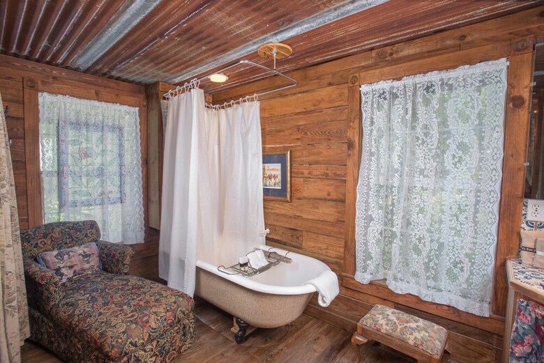 Bed & Breakfast 7f Lodge