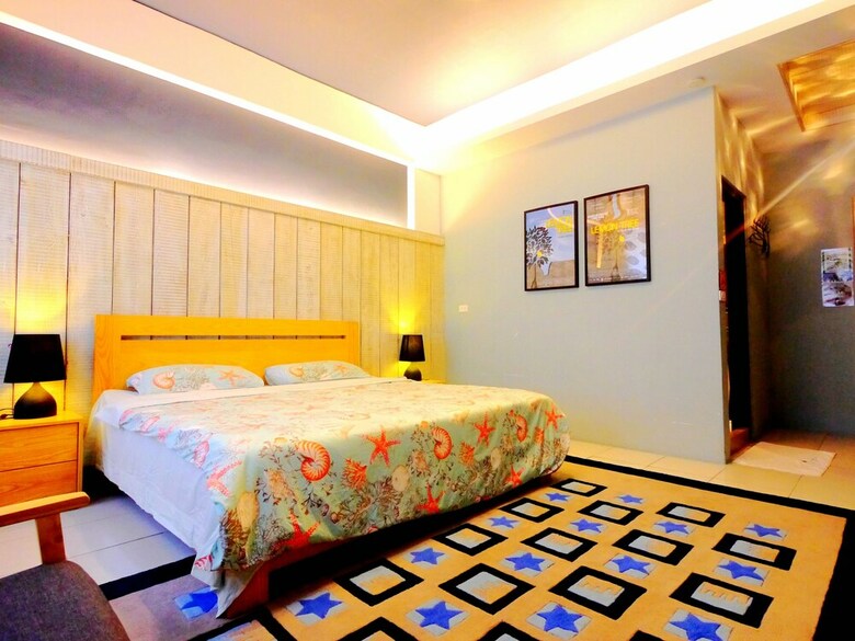 Bed & Breakfast Elysees House