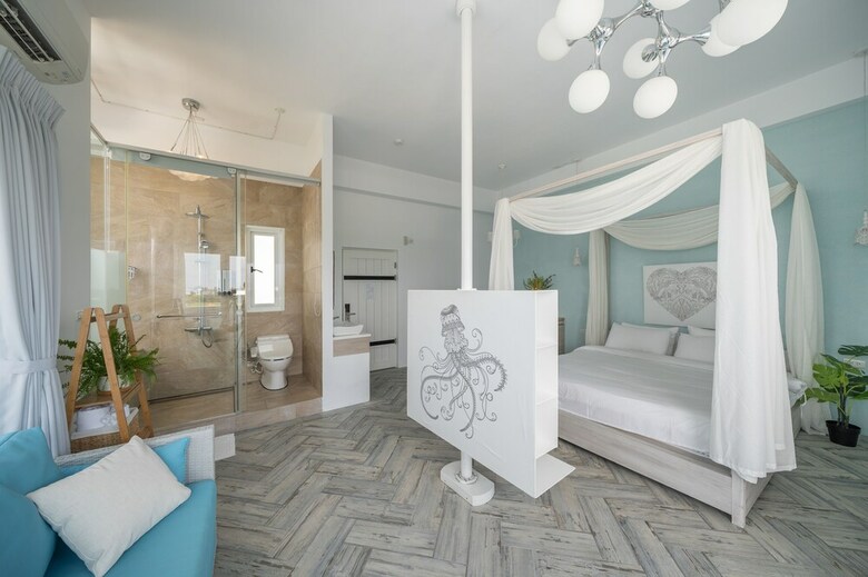 Color Reefs B&B