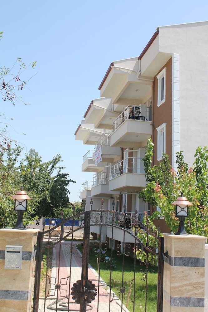 Karaa?a� Green Hotel Apart