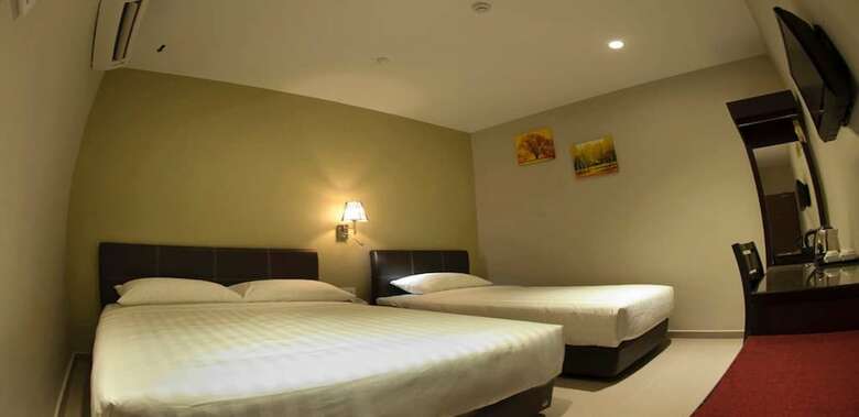 Ayer Hitam Hotel