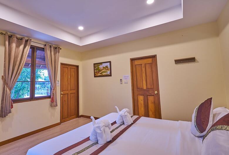 Hotel Hueankhamhom Resort